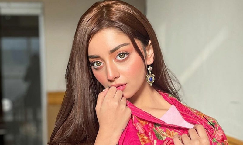 ‘علیزے شاہ