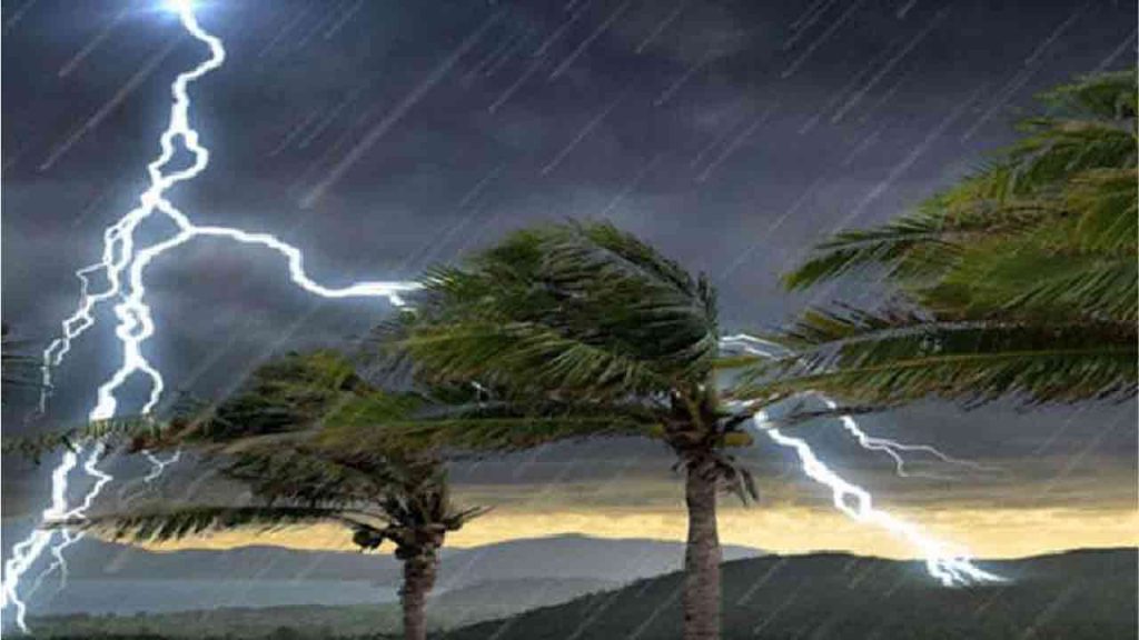 PMD Predicts Rain and Dust Storms Across Pakistan as Heatwave Eases