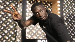 امریکی ایئرپورٹ پر معروف ٹاک ٹاکر کھابے لامے کو حراست میں کیوں لیا گیا؟