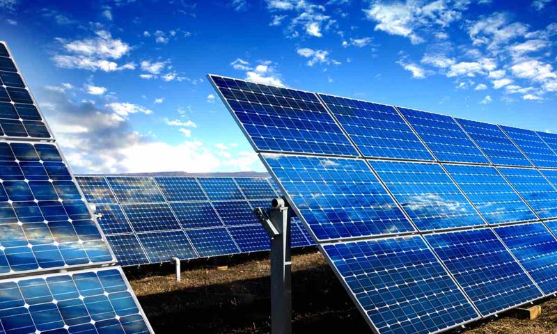 Pakistan Reduces Tax on Solar Panel Imports: Ishaq Dar