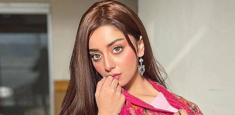 اداکارہ علیزے شاہ