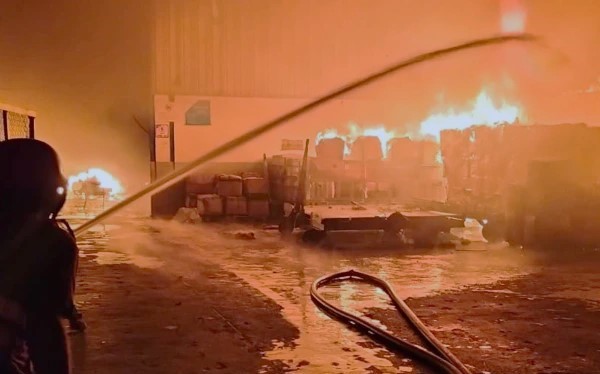 Fire Erupts in Cargo Area of Lahore Airport, Quickly Contained by Rescue Operation