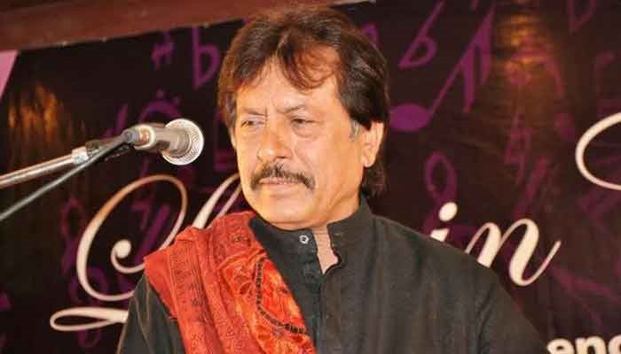 Singer Attaullah Khan Esakhelvi