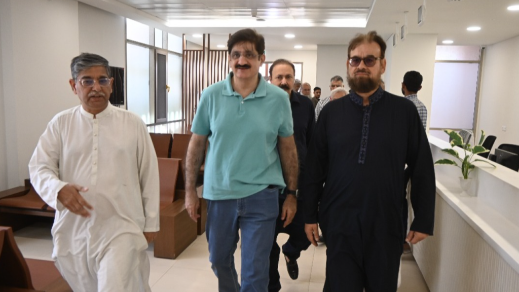 Sindh CM Reviews Work on Medical Complex