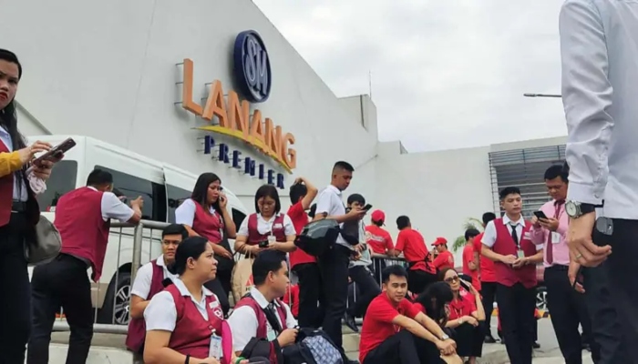 Strong 7.4 Magnitude Earthquake Strikes Mindanao