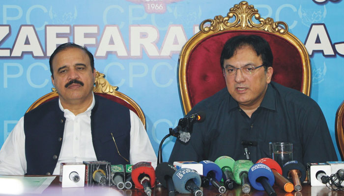 آزاد کشمیر کے دو وزرا