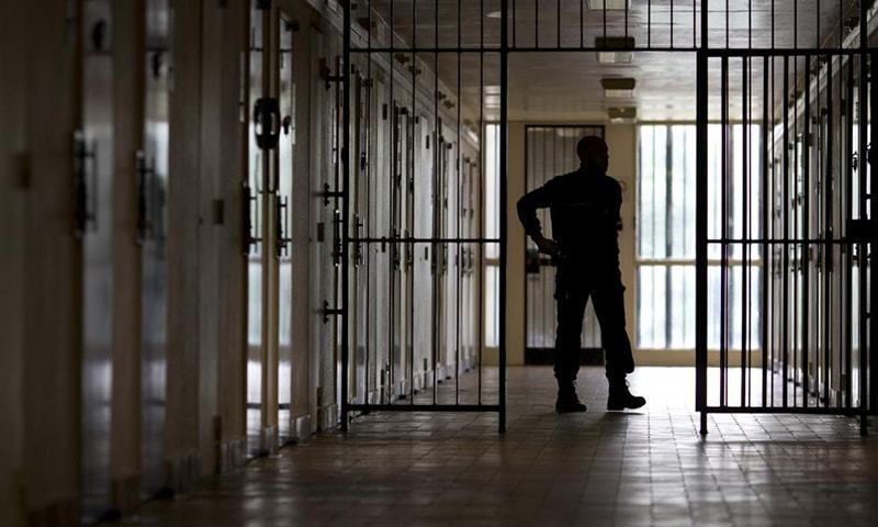 Police Free 25 People