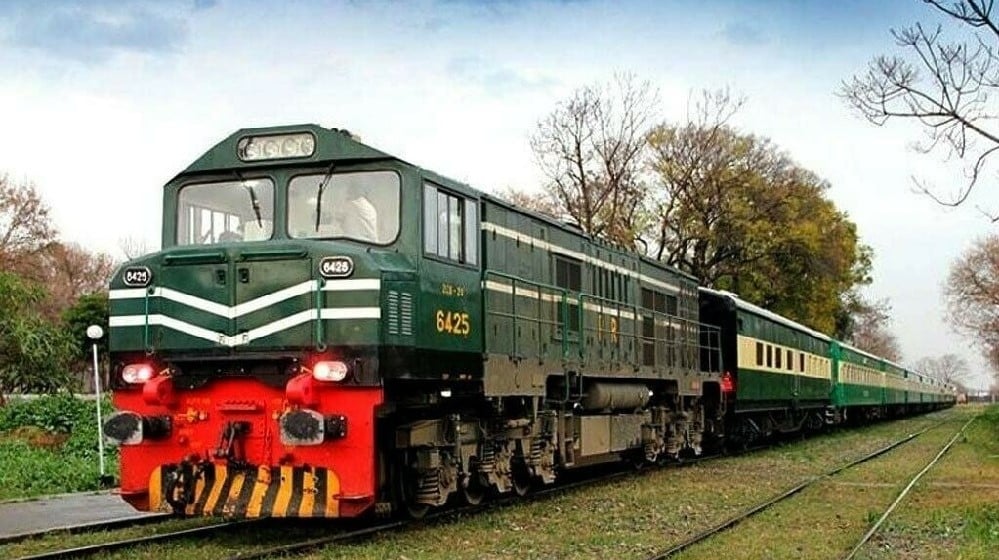 Pakistan Railways Install Signal Jammers