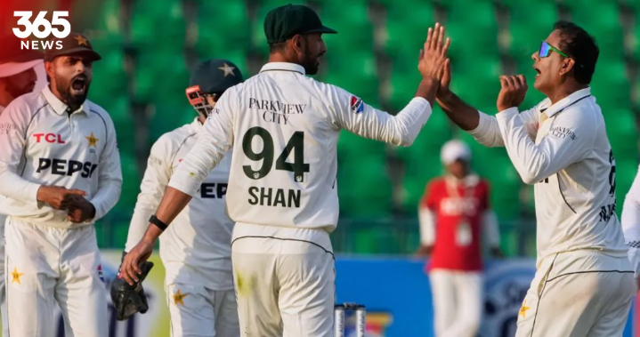Pakistan Defeats South Africa
