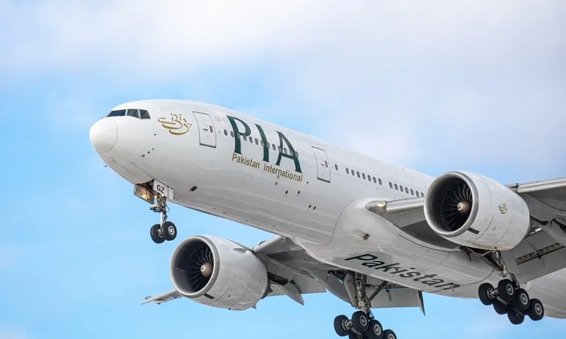 PIA Launches Flights Muscat from Lahore