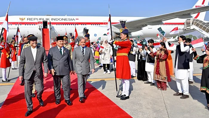 Grand Welcome in Islamabad