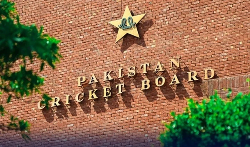 غیر ملکی لیگز میں پاکستانی کھلاڑیوں کی شمولیت