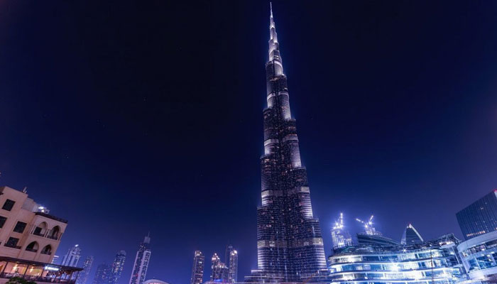 Burj Khalifa's light show continues