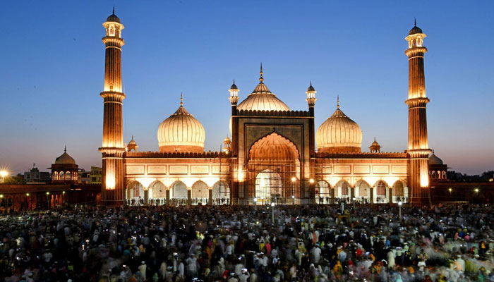 بھارت سمیت کئی ممالک میں چاند نظر نہ آیا،