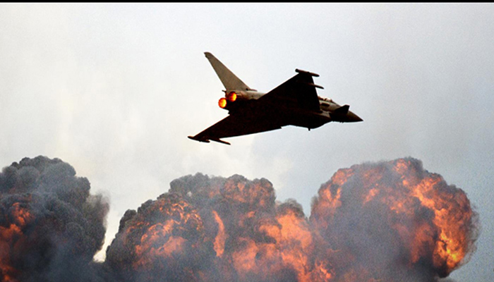 16 جنگی طیارے تباہ