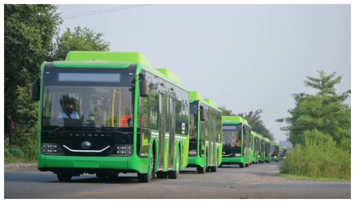 پنجاب کے 10 اضلاع میں نئی الیکٹرک بسیں چلانے کی منظوری