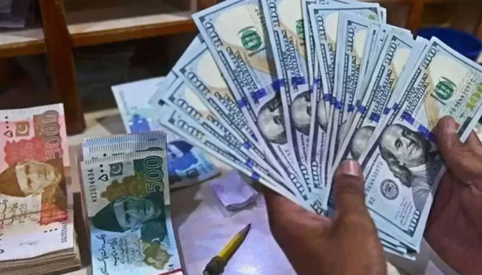 دو سال میں پاکستان کا قرضہ 15 ہزار ارب سے زائد بڑھ گیا