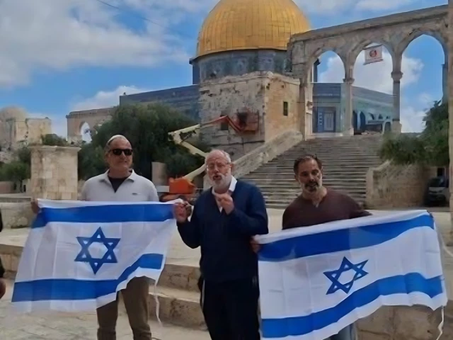 Israeli settlers Al Aqsa Mosque