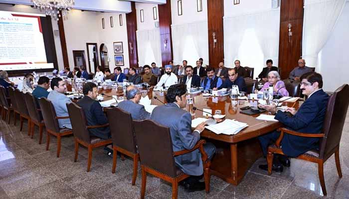 سندھ کابینہ نے 2026-27 کے بجٹ کی منظوری دے دی، تنخواہوں اور پنشن میں اضافے کی تجویز