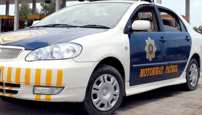 Motorway Police return lost gold jewelry